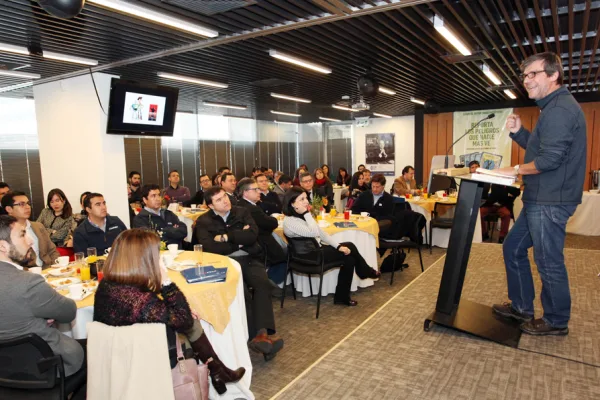 Rodrigo Jordan, conferencista para eventos corporativos sobre Liderazgo Adaptativo
