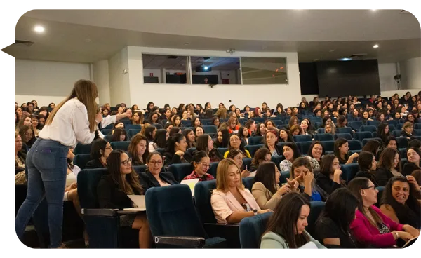Barbara Contreras, conferencista para eventos corporativos sobre Innovación en Liderazgo