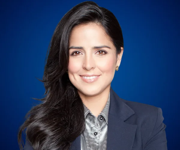 Claudia Palacios — Conferencista de Mujeres Líderes y Empoderamiento